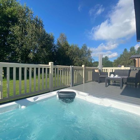 The Yorkshire Burrow Lodge With Hot Tub Exterior foto